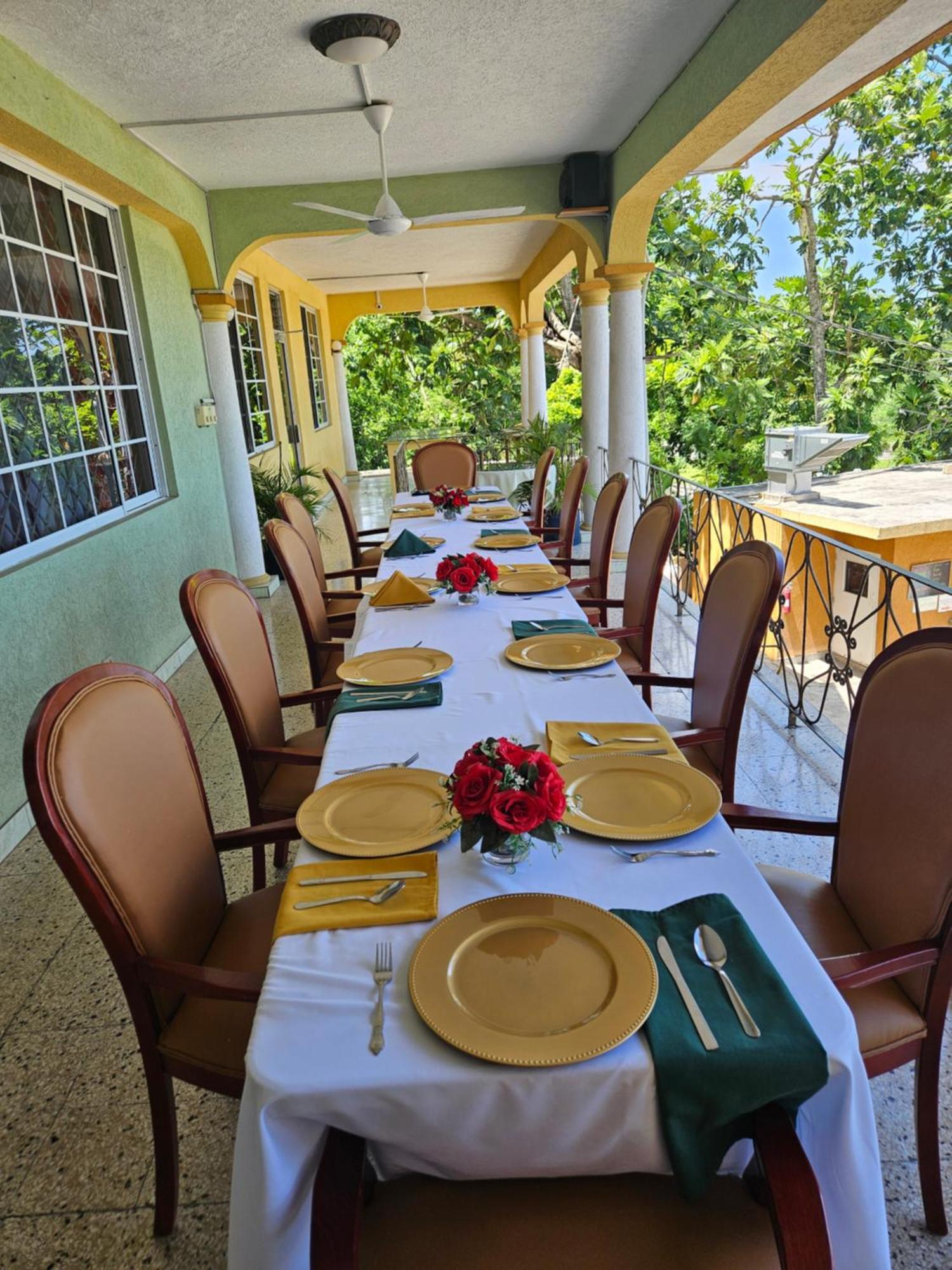 Palm Bay Guest House & Restaurant Montego Bay Exterior foto